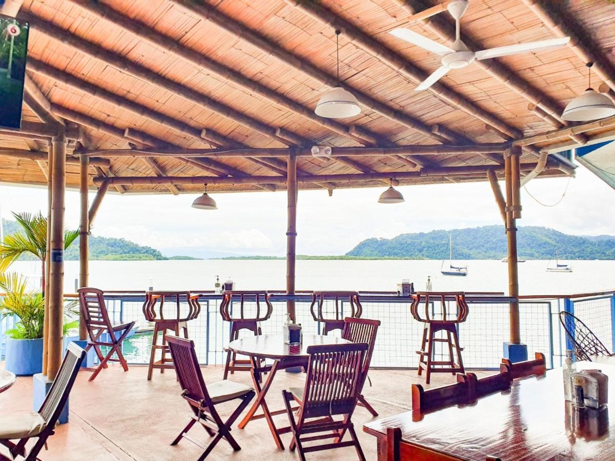 Fish Hook Marina Hotel 골피토 외부 사진