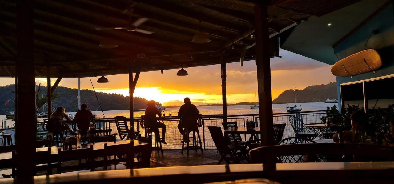 Fish Hook Marina Hotel 골피토 외부 사진